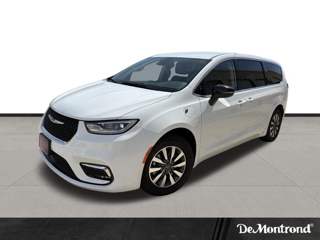 2024 Chrysler Pacifica PHEV