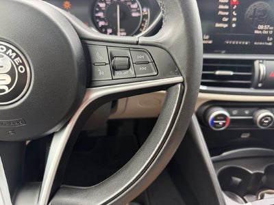 2019 Alfa Romeo Giulia Base