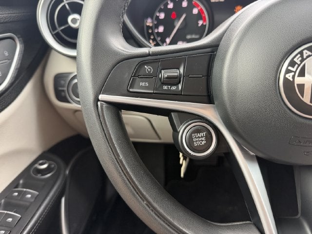 2019 Alfa Romeo Giulia Base