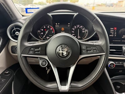 2019 Alfa Romeo Giulia Base