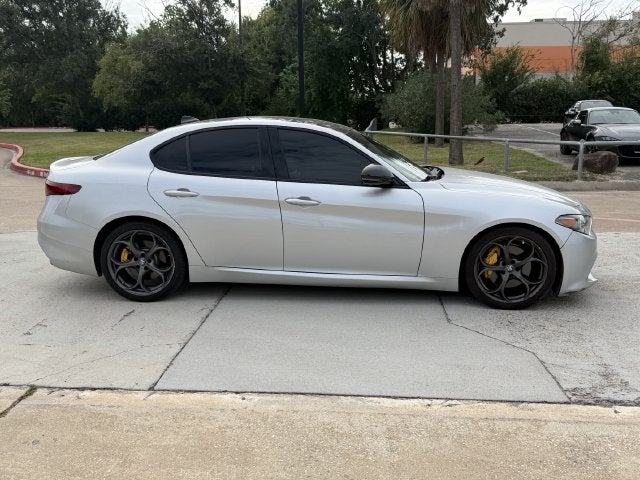 2019 Alfa Romeo Giulia Base