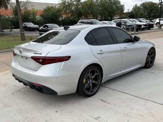 2019 Alfa Romeo Giulia Base