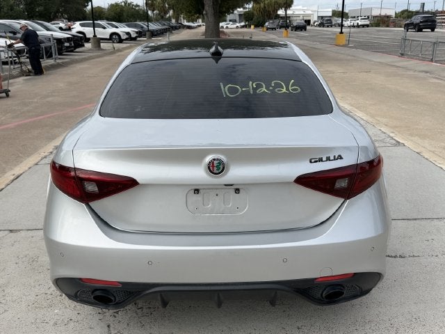 2019 Alfa Romeo Giulia Base