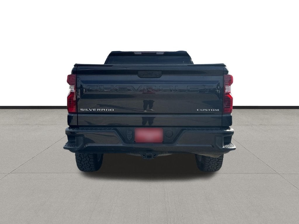 2022 Chevrolet Silverado 1500 Custom
