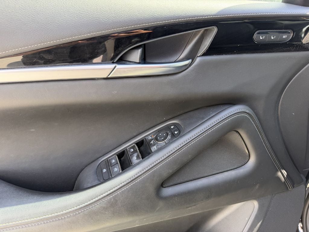 2023 INFINITI QX60 PURE